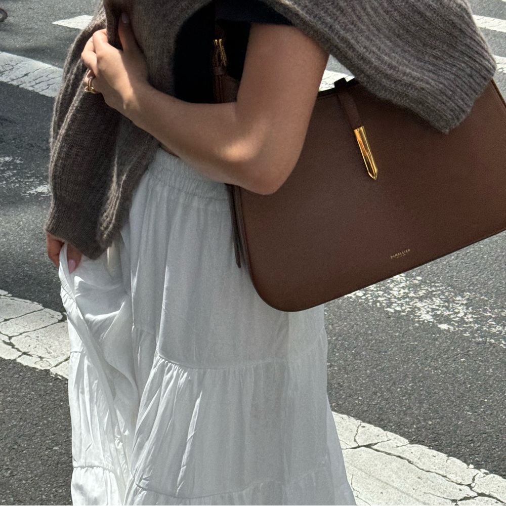 DEMELLIER LINDON tanned Tokyo Large. In great condition.